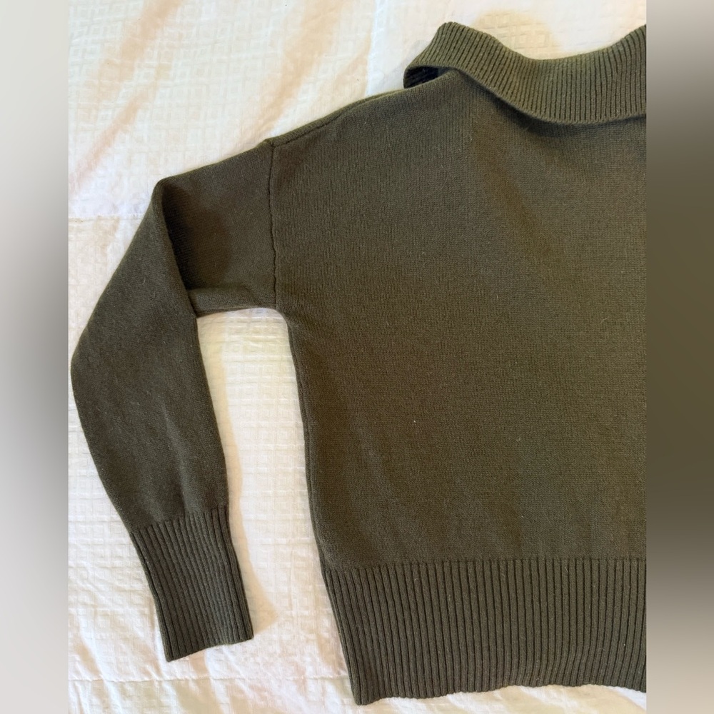 Banana Republic Women's 100%Cashmere Sweater Polo in Military Olive Green - Picture 7 of 14